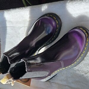 Dr Marten Vegan 2976 Unisex Black/Purple Chelsea Boots